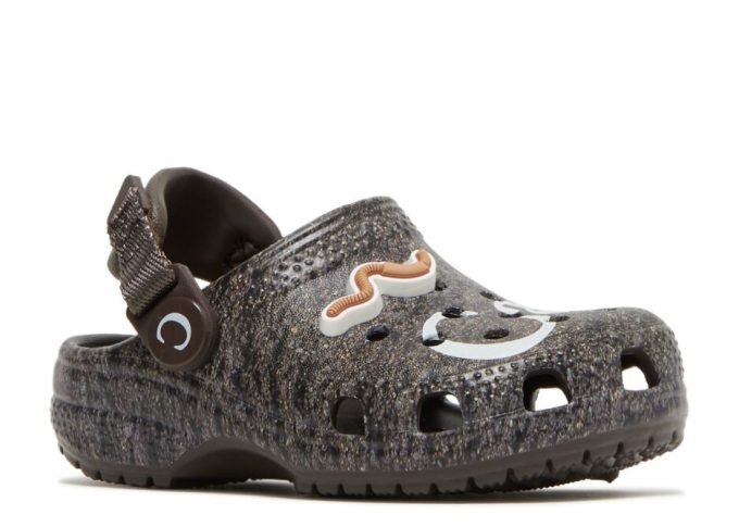 Anwar Carrots x Clog Kids “Soil – Espresso” Anwar Carrots x Clog Kids “Soil – Espresso”