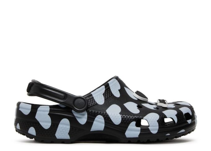 Awake NY x Classic Clog “Home Is Where The Heart Is – Black” Awake NY x Classic Clog “Home Is Where The Heart Is – Black”