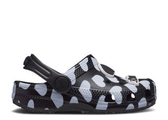 Awake NY x Classic Clog Kids “Home Is Where The Heart Is – Black” Awake NY x Classic Clog Kids “Home Is Where The Heart Is – Black”