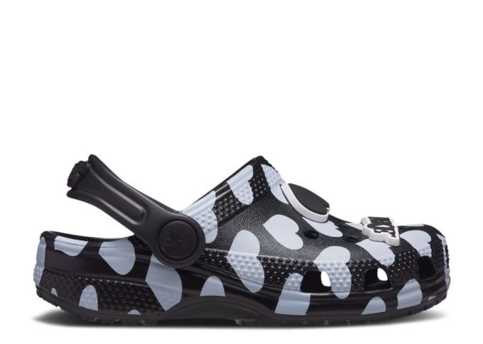 Awake NY x Classic Clog Kids “Home Is Where The Heart Is – Black” Awake NY x Classic Clog Kids “Home Is Where The Heart Is – Black”