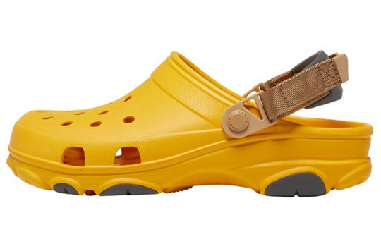 Crocs Classic Clog Beach Sandals Unisex Yellow 206340-700 Crocs Classic Clog Beach Sandals Unisex Yellow 206340-700