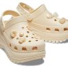 Crocs (WMNS) Mega Crush Shell and Pealrs Clogs “Beige” 209287