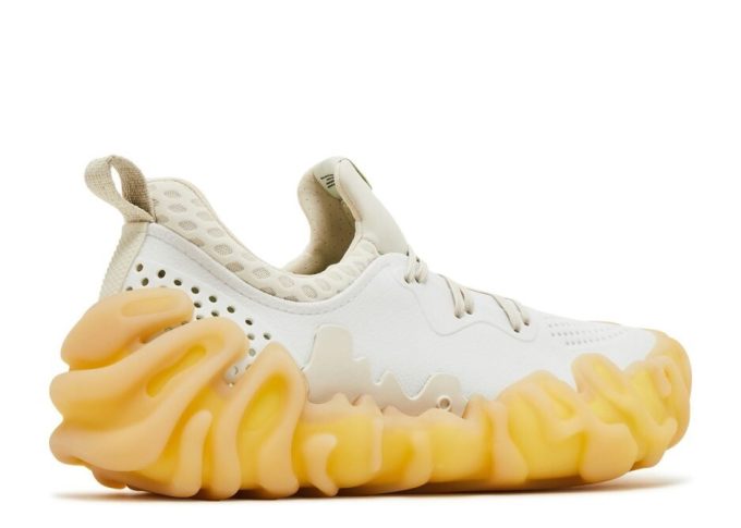 Salehe Bembury x Pollex Juniper “Tahini”