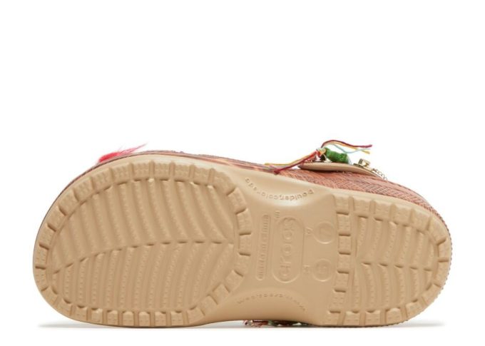 SZA x Wmns Classic Clog “Woodgrain” SZA x Wmns Classic Clog “Woodgrain”